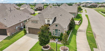 600 Race Dr, Heath