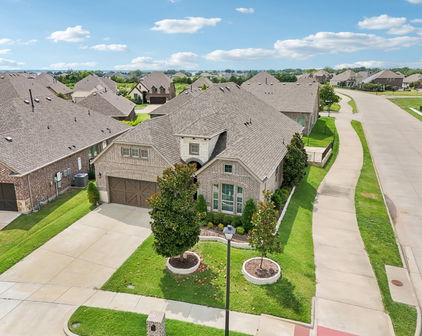 600 Race Dr, Heath
