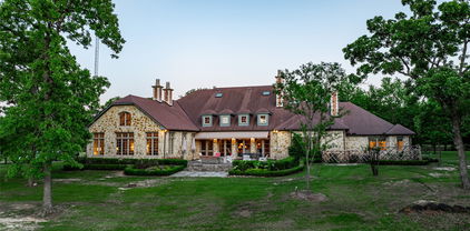 County Road 2402, Canton