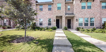 1521 Wittington Pl, Farmers Branch