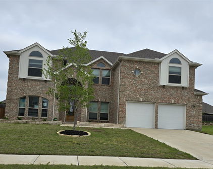 838 Blue Heron Dr, Forney