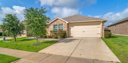 2403 Rosharon Dr, Forney