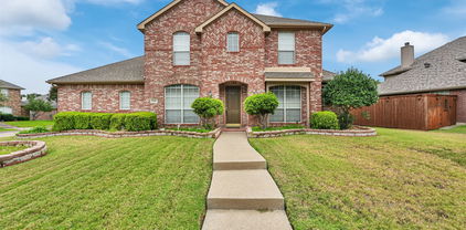 8101 Freeman Dr, Rowlett