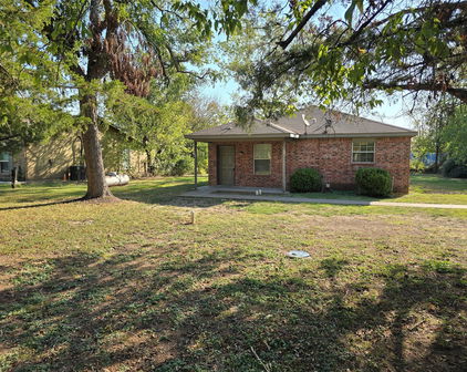 1013 1/2 S Catherine St, Terrell