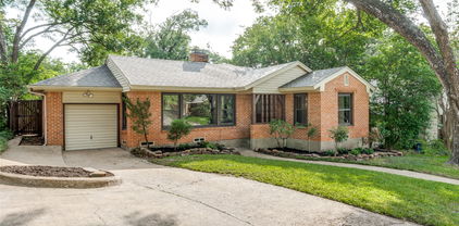 1126 Cordova St, Dallas