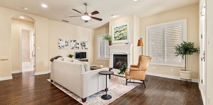 2811 Hood St Unit E, Dallas