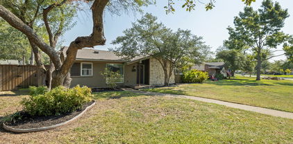 1003 Wake Dr, Richardson