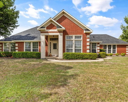 10083 Highland Prairie Ln, Forney