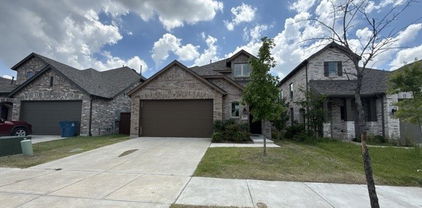 2127 Hobby Dr, Forney