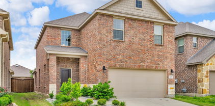 2561 Pettus Dr, Forney