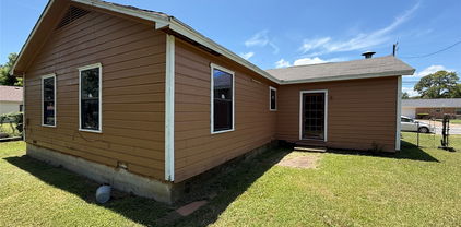 915 S Rockwall Ave, Terrell