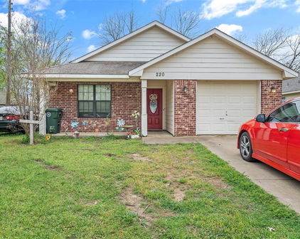 220 E Glenwood St, Mabank