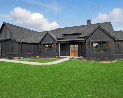 178 Norman Dr, Canton