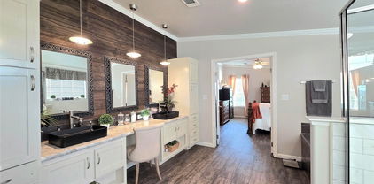 4081 Fm 2736, Campbell
