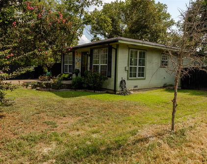 414 Thomas St, Terrell