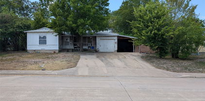 813 Nash St, Rockwall