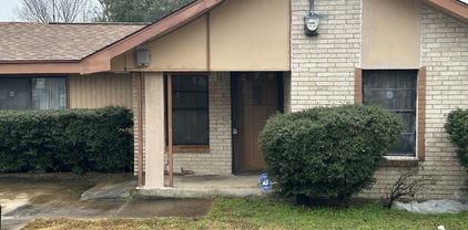 402 Dixon St, Terrell