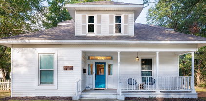 110 Howard St, Terrell