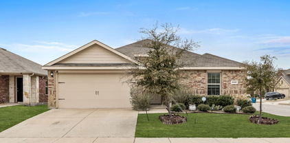 2260 Torch Lake Dr, Forney