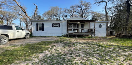 14255 Clark Ln, Wills Point
