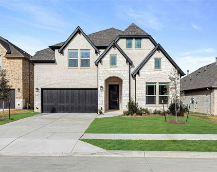 1405 Fishergate Dr, Forney
