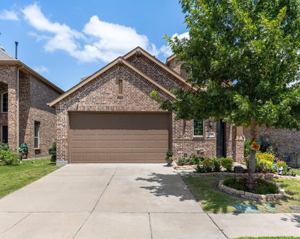 2718 Pease Dr, Forney