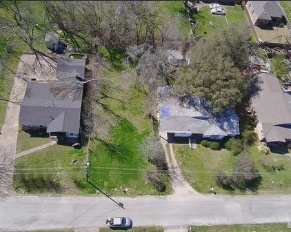 1110 S Catherine St, Terrell