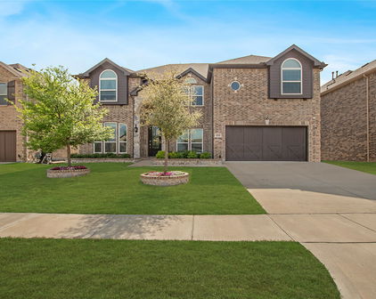 1121 Red Hawk Ln, Forney