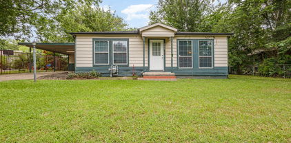 303 E South St, Kaufman