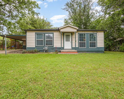 303 E South St, Kaufman