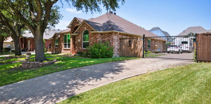 8301 Martha Ln, Rowlett