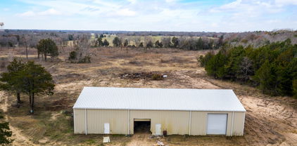6652 County Rd 125, Terrell