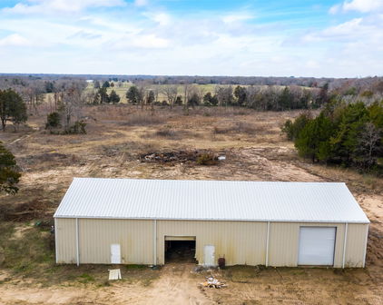 6652 County Rd 125, Terrell