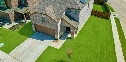 1431 Embrook Trl, Forney
