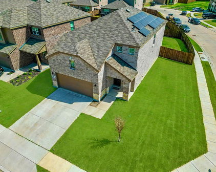 1431 Embrook Trl, Forney