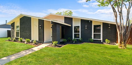 718 Oakland St, Grand Prairie
