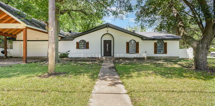 115 E Allen St, Kaufman
