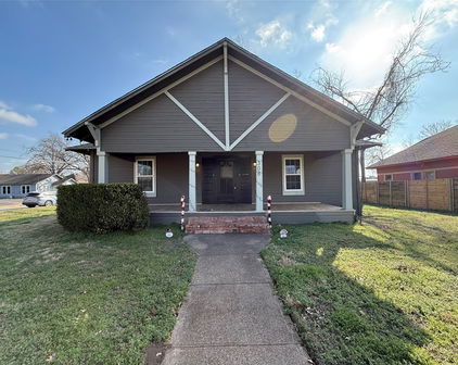 308 N Catherine St, Terrell