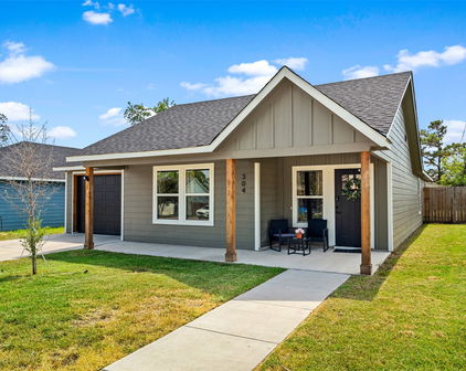 304 Thomas St, Terrell