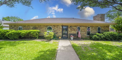 2138 Wellington Dr, Grand Prairie