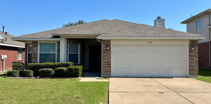 2015 Gardenia Dr, Forney
