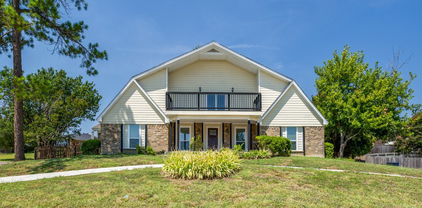 2226 Meadowview Dr, Garland