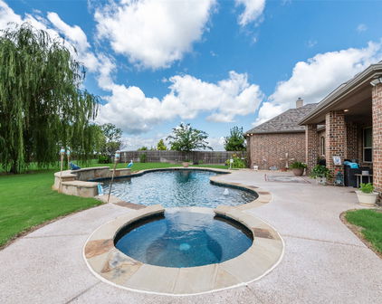 1036 Knoxbridge Rd, Forney