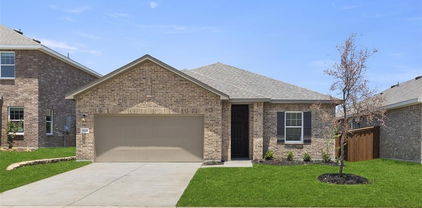 1816 Pueblo St, Forney