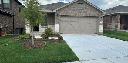 1446 Canongate Dr, Crandall