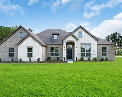 106 Lakeview Dr, Canton