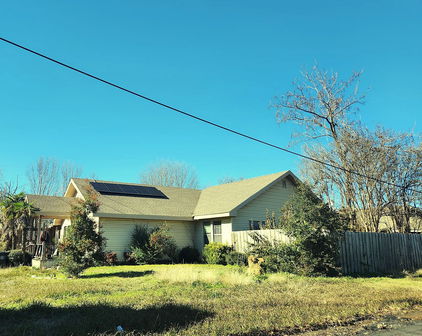 225 E Oneal St, Wills Point