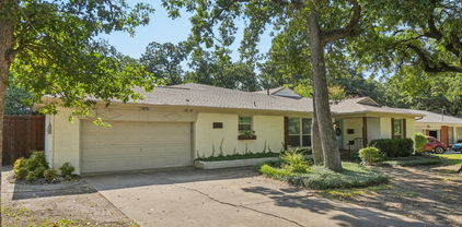 1918 Cooper Dr, Irving