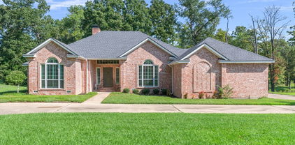 806 Glen Ln, Canton