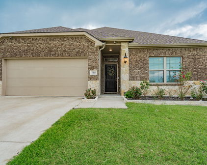 680 Navasota Dr, Crandall
